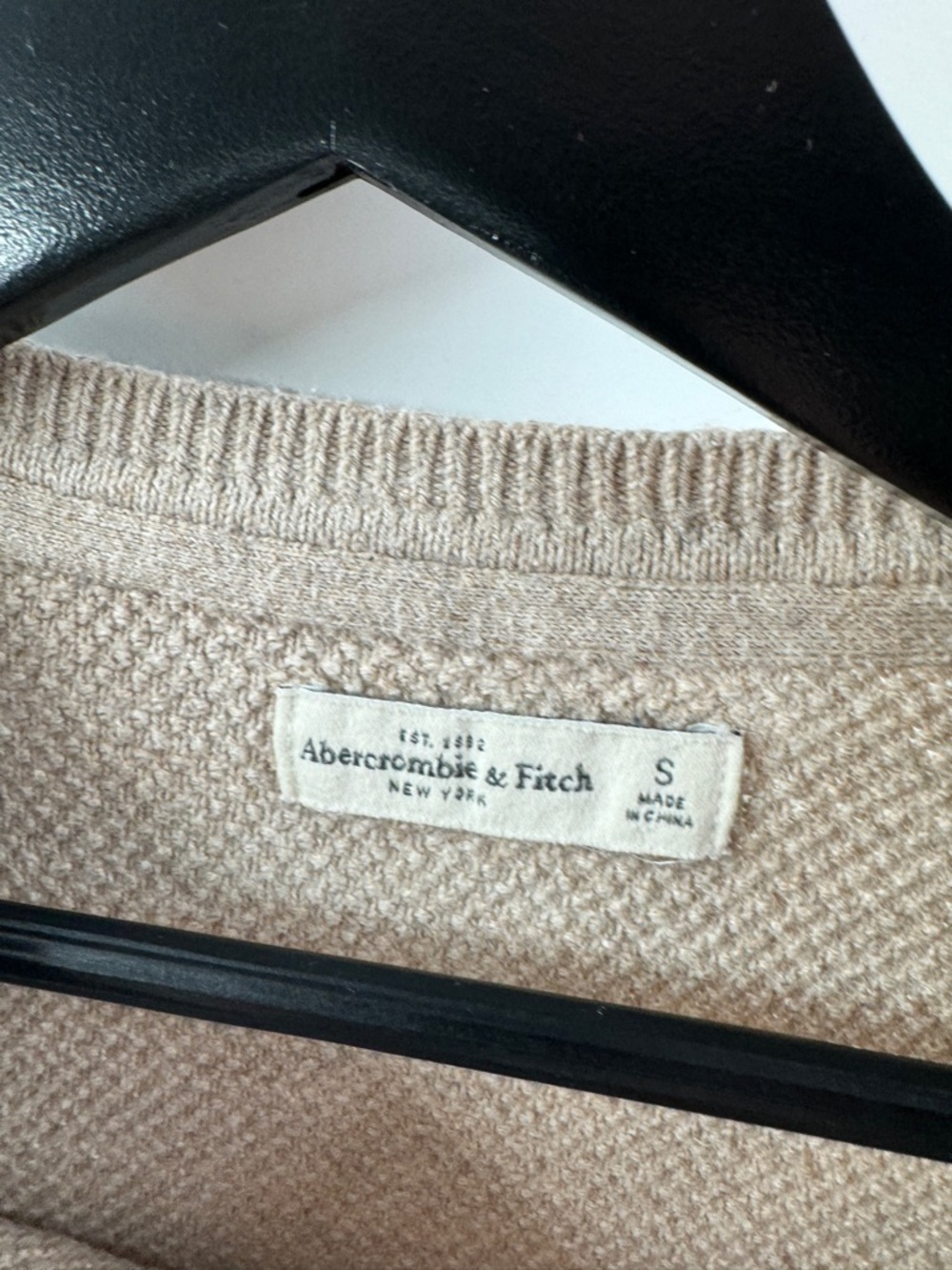 Abercrombie & Fitch Cream Knit Sweater – Women’s Small - Picture 5 of 9